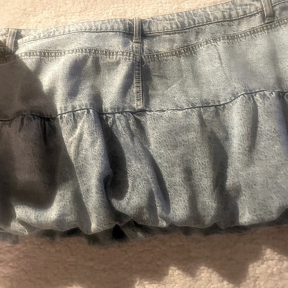 Dakota Blue (Junior XLg) Light-washed Denim Bubble Streetwear Cowgirl Mini Skirt - Picture 8 of 14